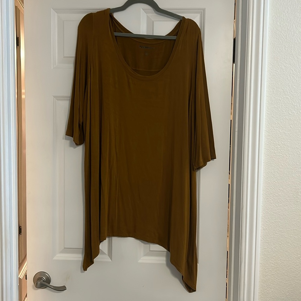 Maize soft cotton swing top.  Worn once.